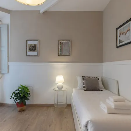 Charming Florence-hosted By Sweetstay *